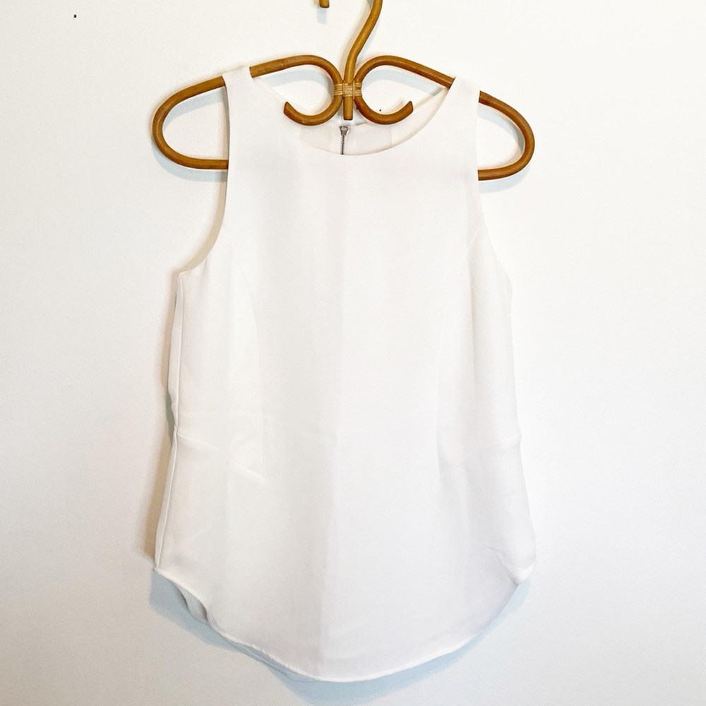 SALE $5/$25 Women's CAbi Chic White Back Zip Tank Top Small - Picture 1 of 4